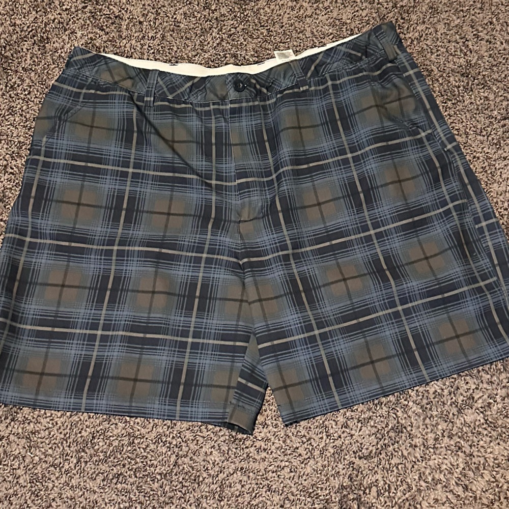 Reebok Golf Men's Blue and Gray Plaid Shorts